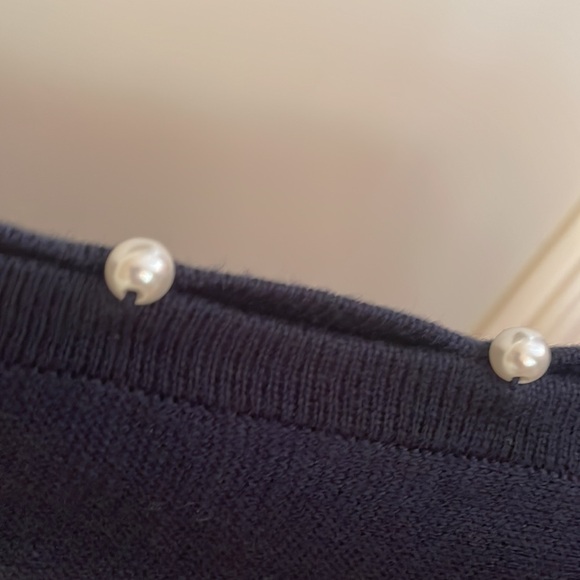 Lilly Pulitzer lightweight 3/4 sweater w bell sleeves & Pearl accent Never worn - Picture 5 of 8